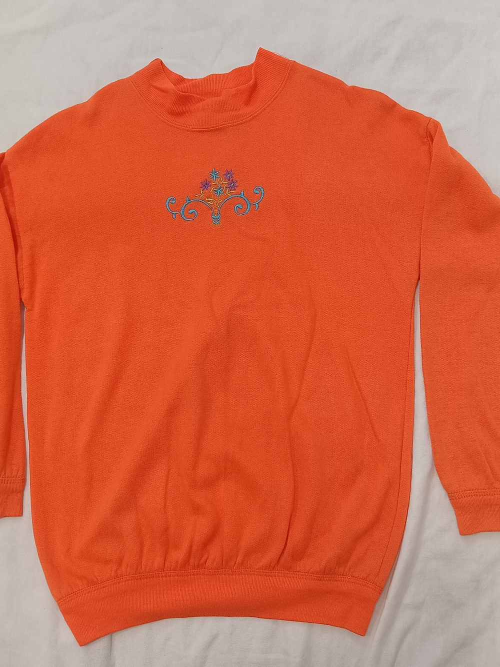 2 Degrees Below Women's Orange Embroidered Made In The USA Acrylic Sweater Sz 14